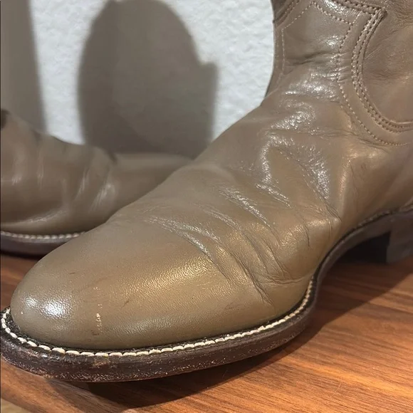 Justin Classic Taupe/Grey Leather Cowboy Boots. Size 7B. EUC! - Picture 5 of 13